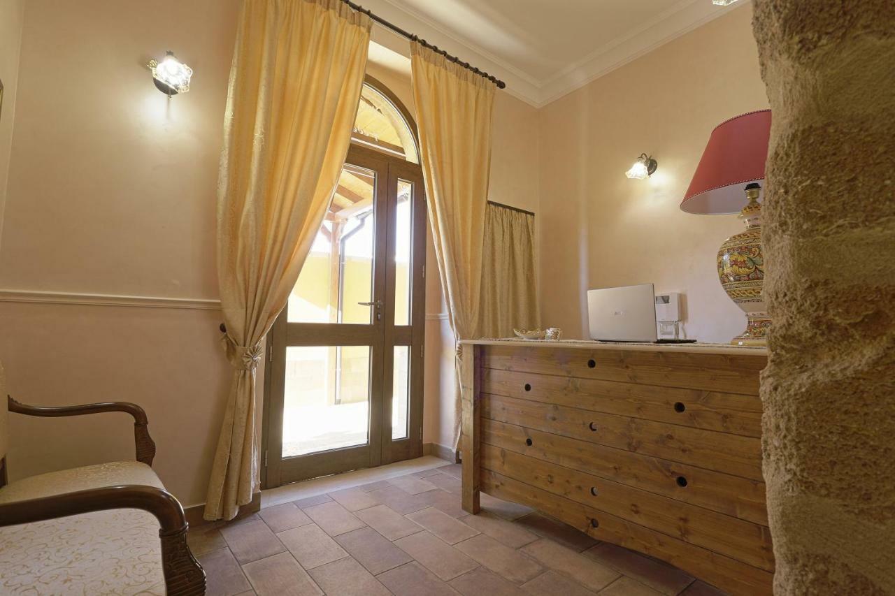 B&B Il Casale Di Federico Agrigento Luaran gambar